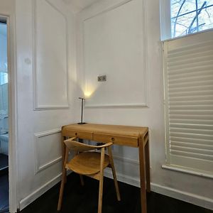 Studio met een King Size Bed